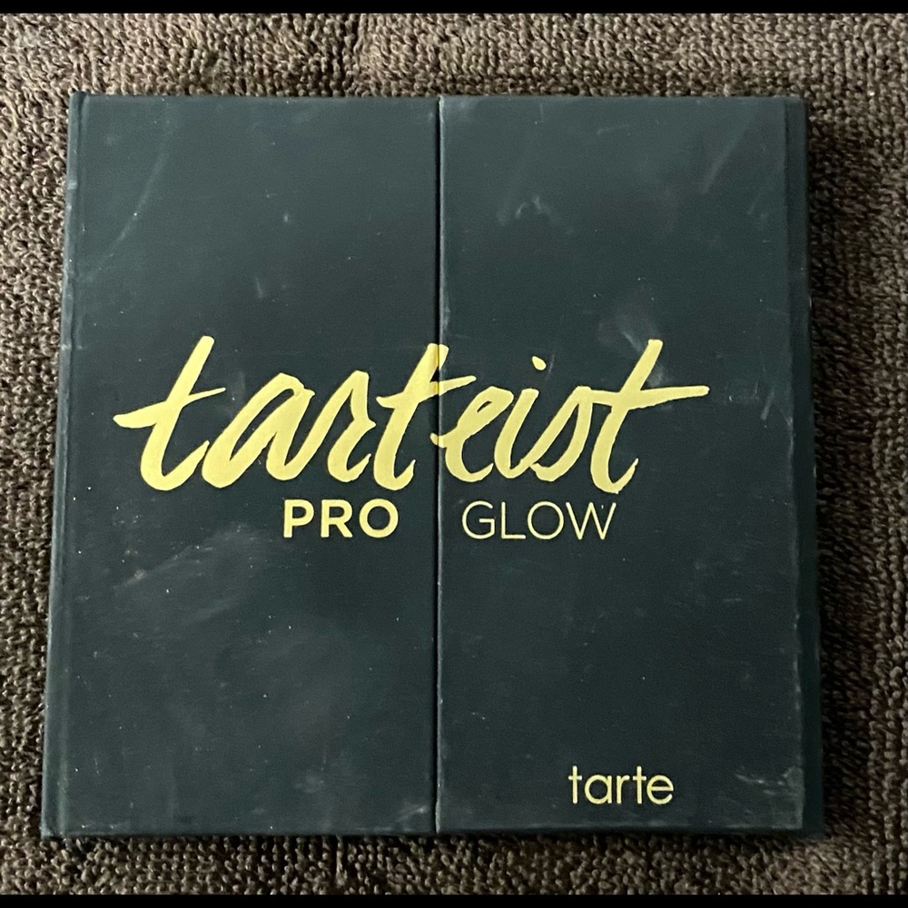 tarte tarteist™ PRO glow highlight & contour palette. Brand new.